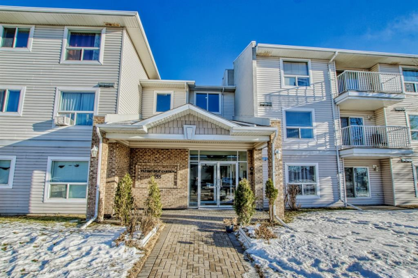 5555 Falsbridge Drive NE, Calgary
