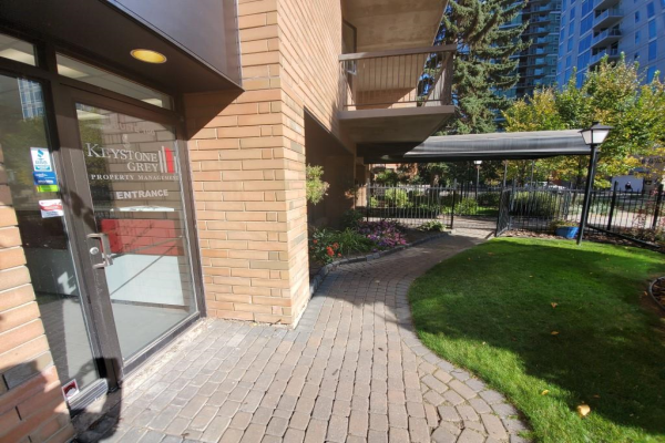 220 13 Avenue SW, Calgary