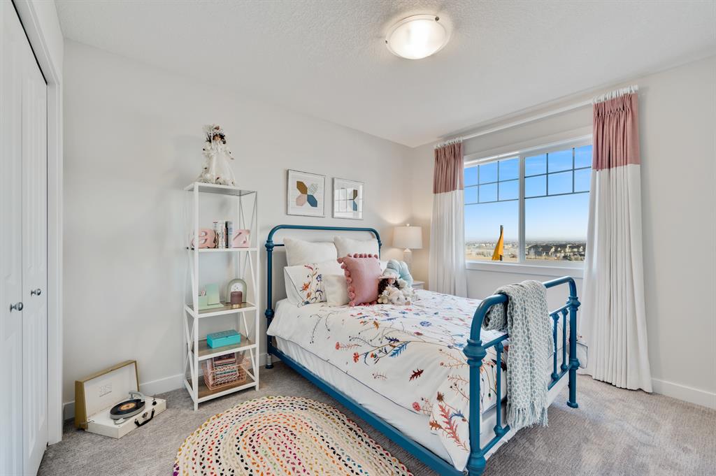 1301 Bayview Point
