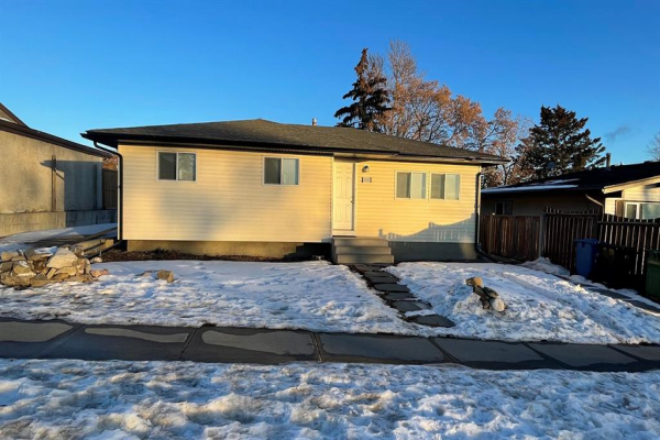 1020 28 Street SE, Calgary