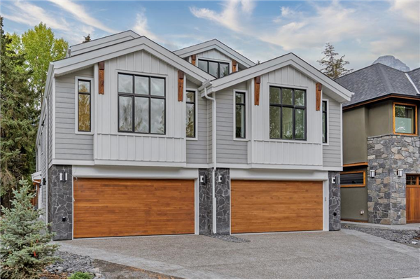 725 3rd Street, Canmore