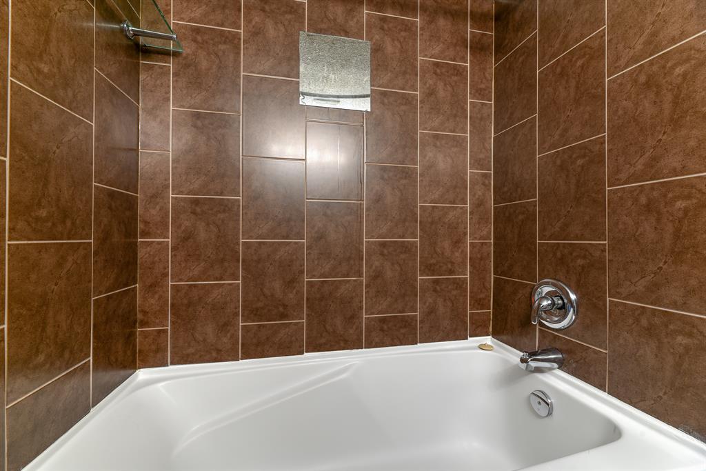 Listing A2020003 - Large Photo # 23