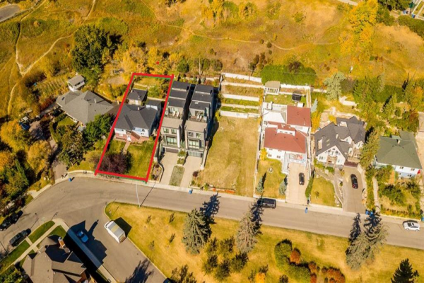 706 Bridge Crescent NE, Calgary