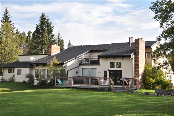 232089 Range Road 54, Bragg Creek