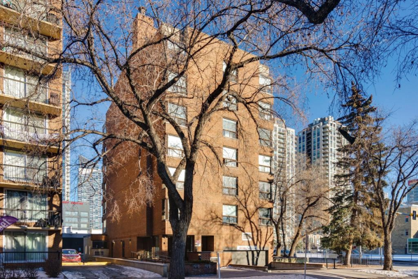 1202 13 Avenue SW, Calgary