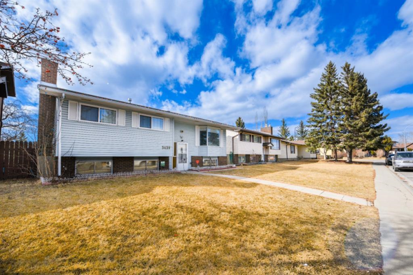 3439 56 Street NE, Calgary