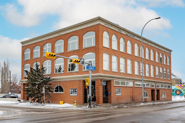 812 8 Street SE, Calgary