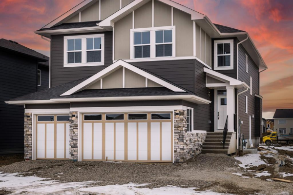 48 South Shore Manor, Chestermere