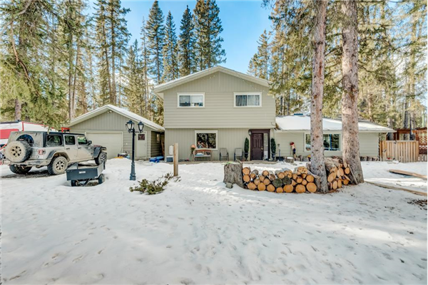 31 White Place, Bragg Creek