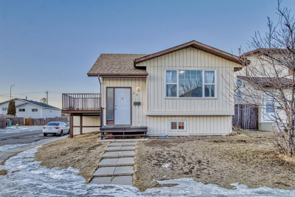 99 Whitehaven Road NE, Calgary