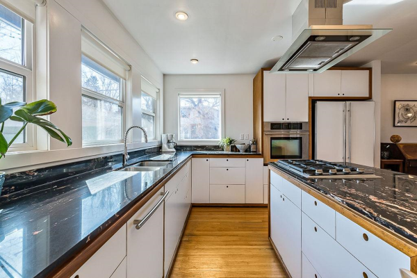 3444 7 Street SW, Calgary