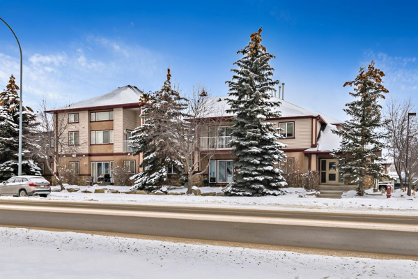 170 North Railway Street, Okotoks