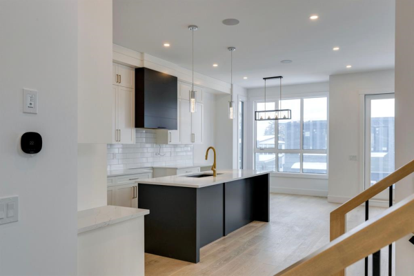 166 69 Street SW, Calgary