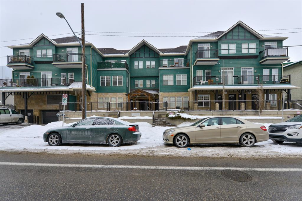 112 14 Avenue SE, Calgary
