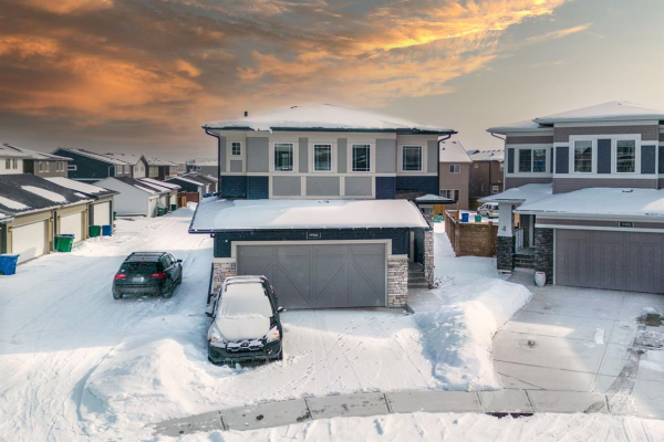 596 Chinook Gate Square SW, Airdrie