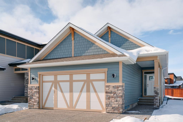 105 Cranbrook Grove SE, Calgary