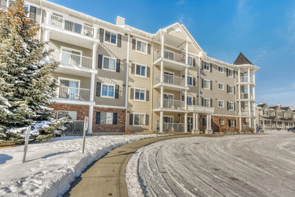 69 Country Village Manor NE, Calgary