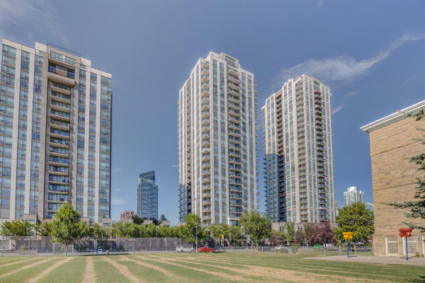 1118 12 Avenue SW, Calgary