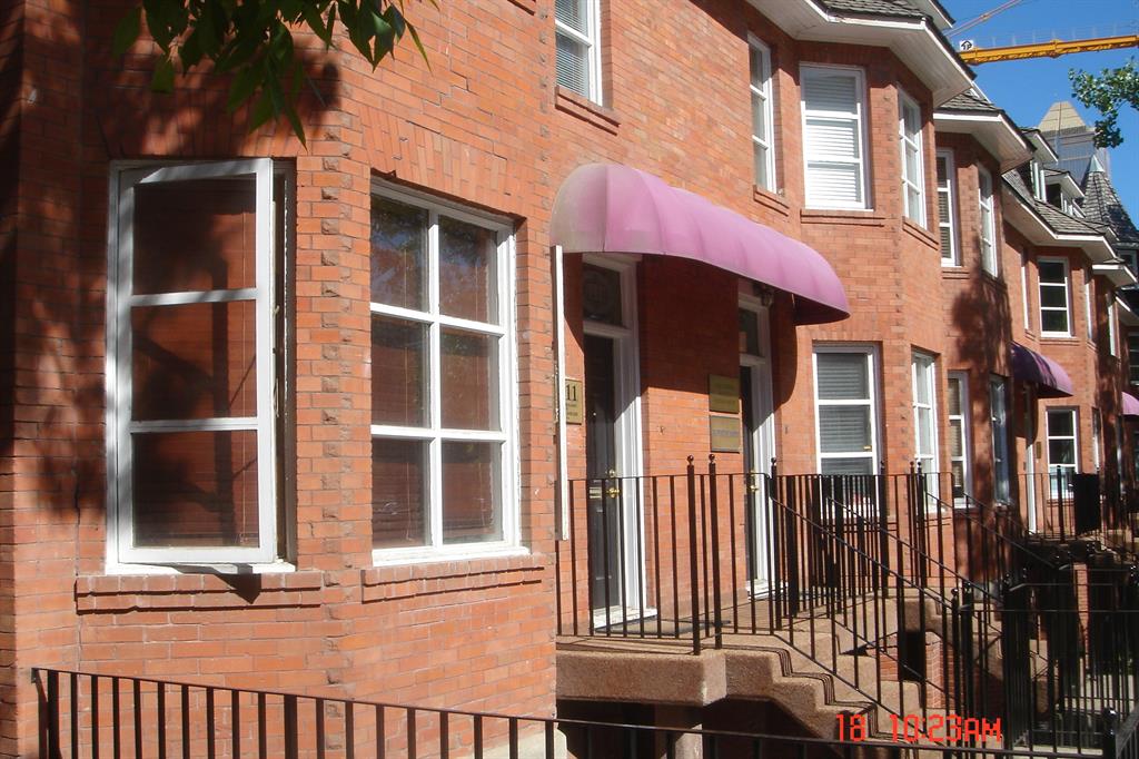 1411 2 Street SW