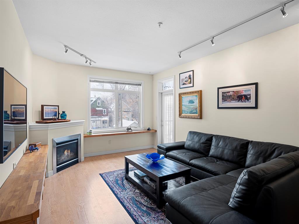 Listing A2032635 - Large Photo # 3