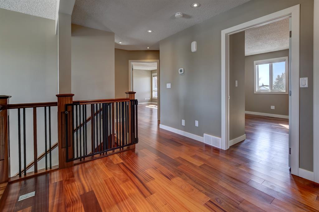 Listing A2032666 - Large Photo # 27