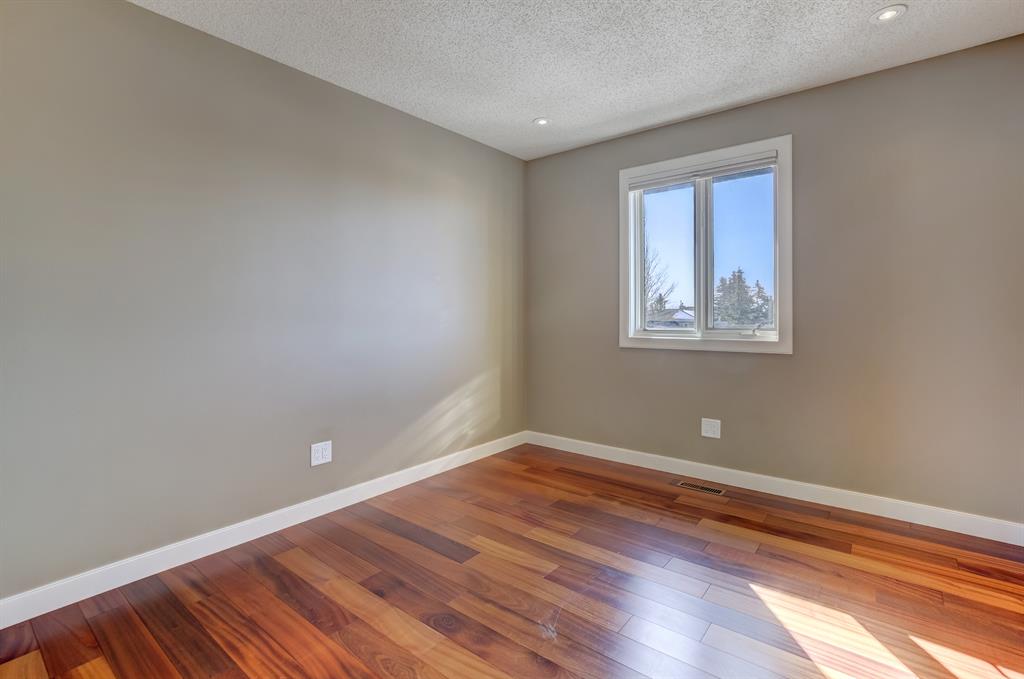 Listing A2032666 - Large Photo # 28