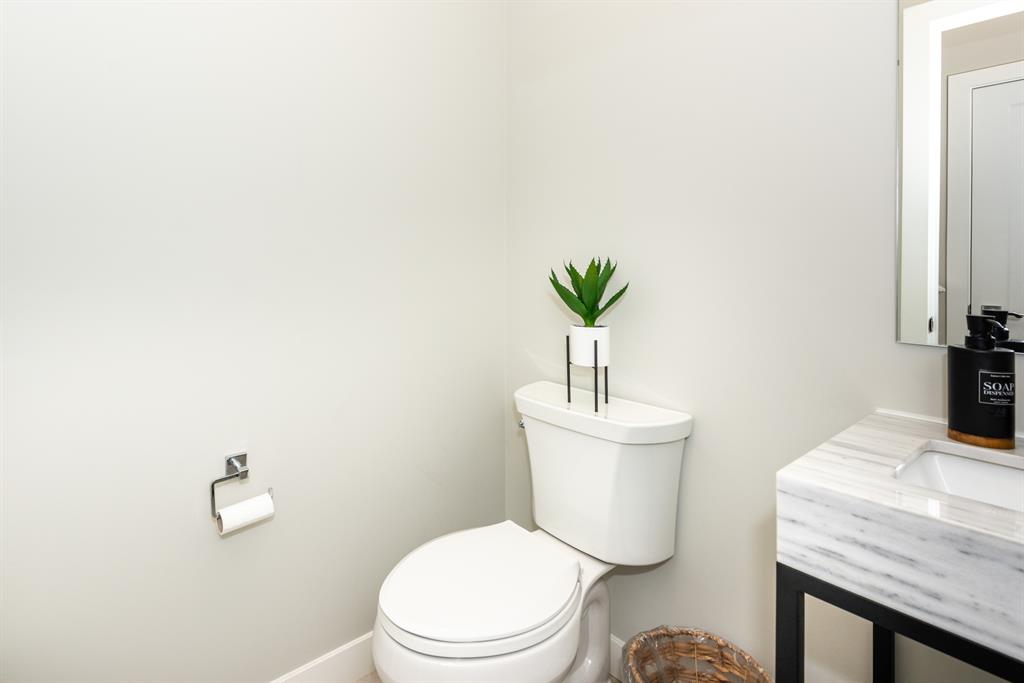 Listing A2032992 - Large Photo # 18