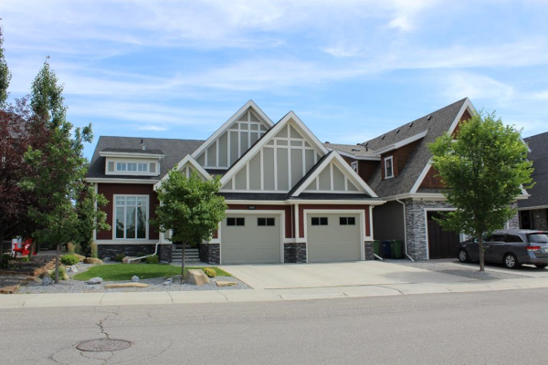 1081 Coopers Drive SW, Airdrie