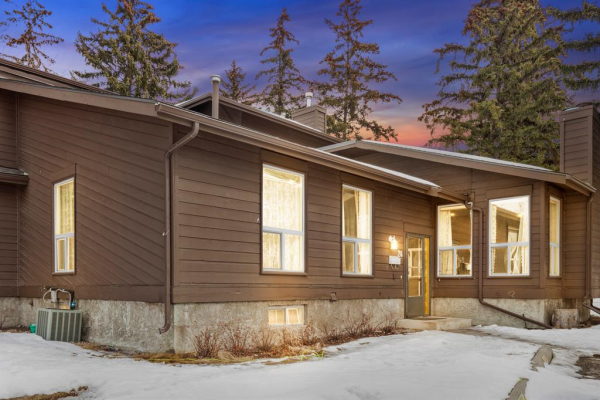 336 Rundlehill Drive NE, Calgary