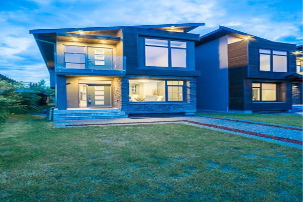 2225 36 Street SW, Calgary