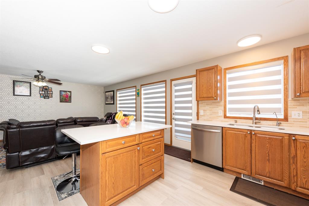 Listing A2033647 - Large Photo # 16