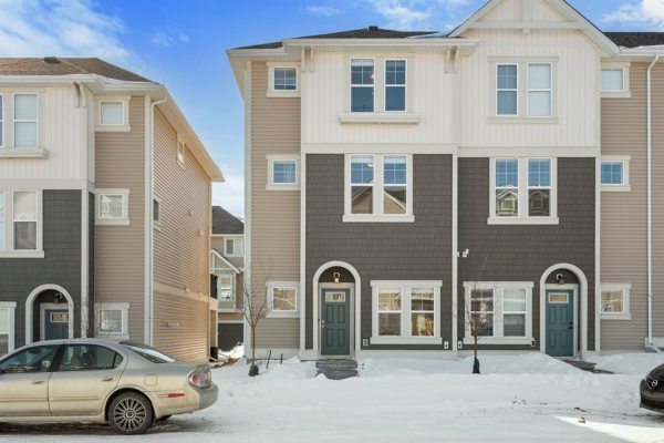 225 South Point Park SW, Airdrie
