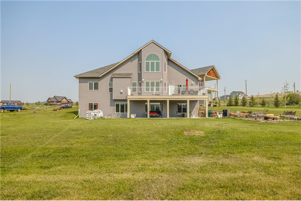 418125 2 Street E, Rural Foothills County