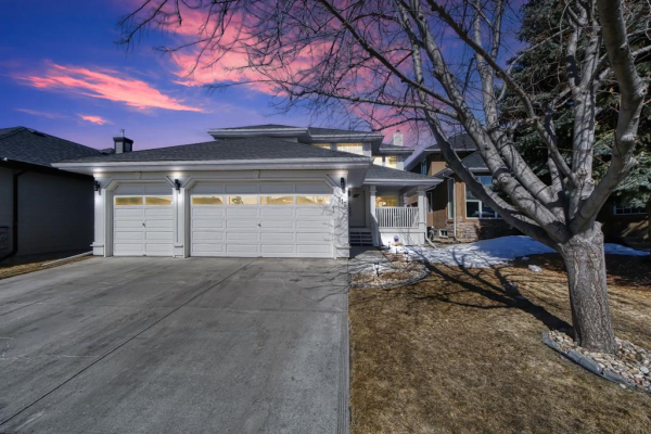 112 Douglas Park Boulevard SE, Calgary