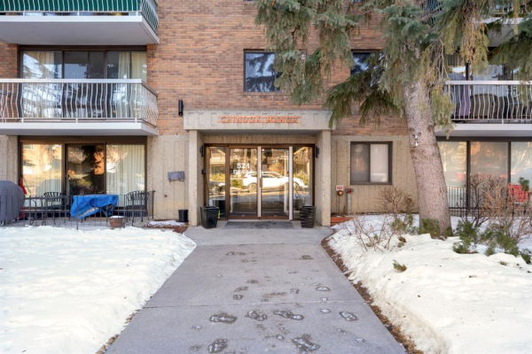 521 57 Avenue SW, Calgary