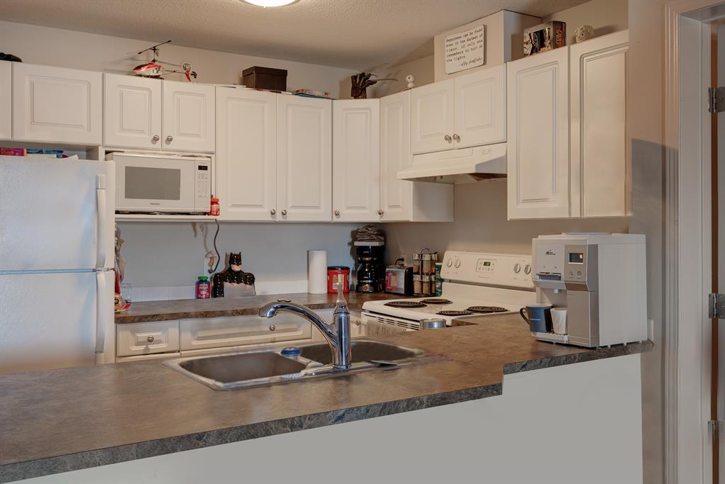 174 North Railway Street, #15 Units (102-404)