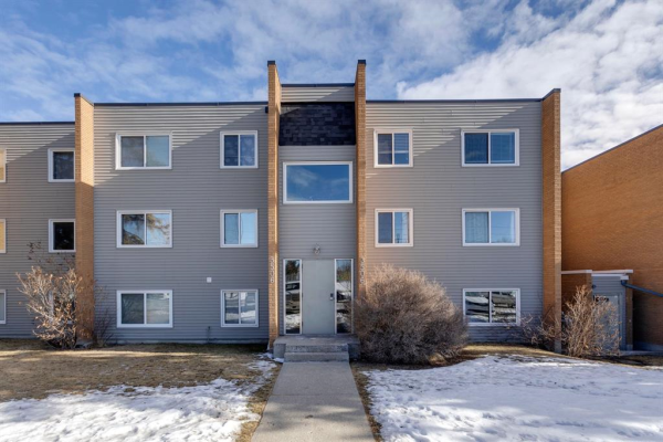 3506 44 Street SW, Calgary