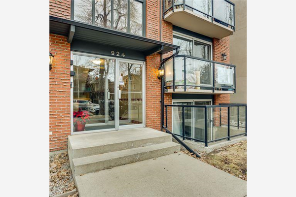 924 18 Avenue SW, Calgary