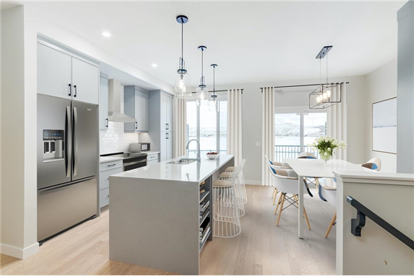 355 Wolf Creek Manor SE, Calgary