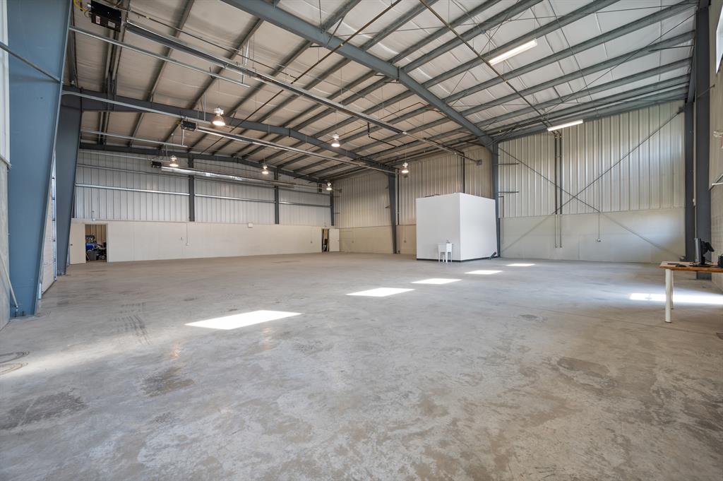 38 Griffin Industrial Point