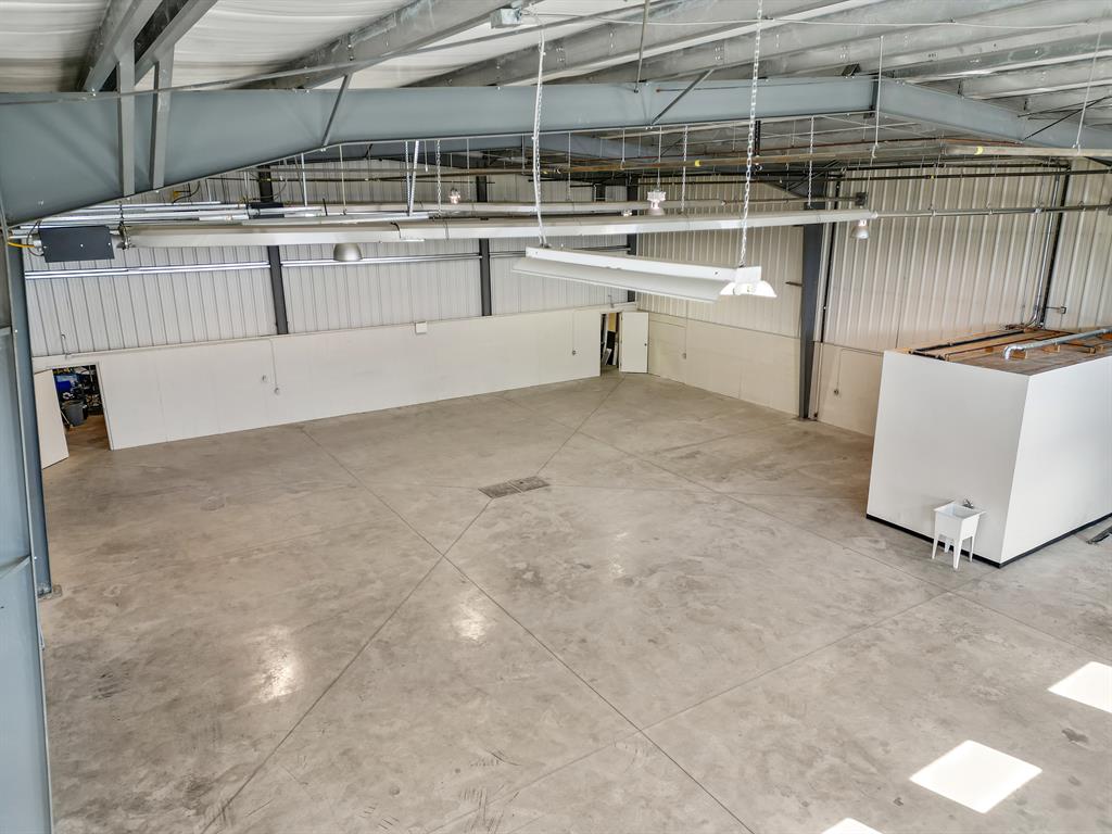 38 Griffin Industrial Point