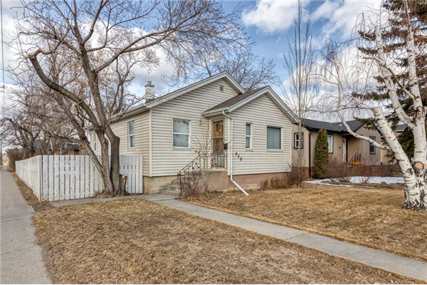 458 34 Avenue NW, Calgary