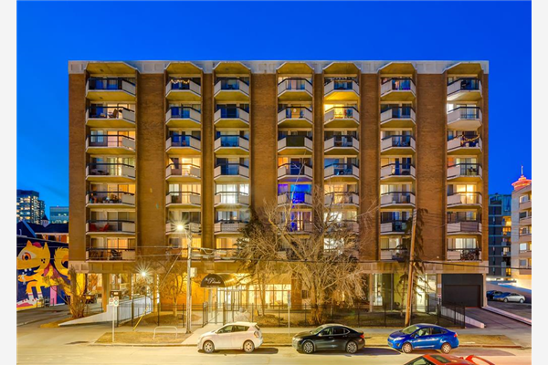 340 14 Avenue SW, Calgary