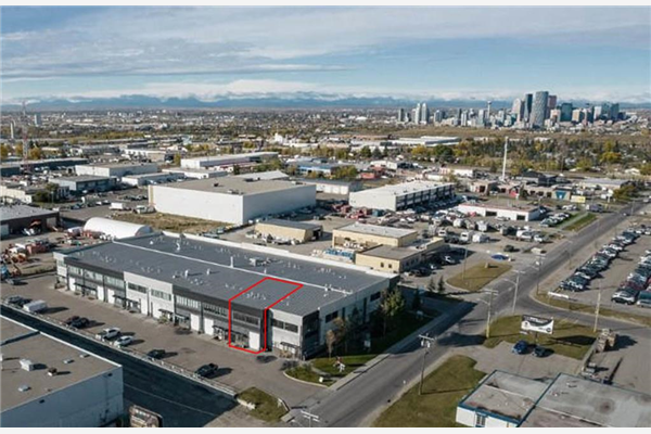 2719 7 Avenue NE, Calgary