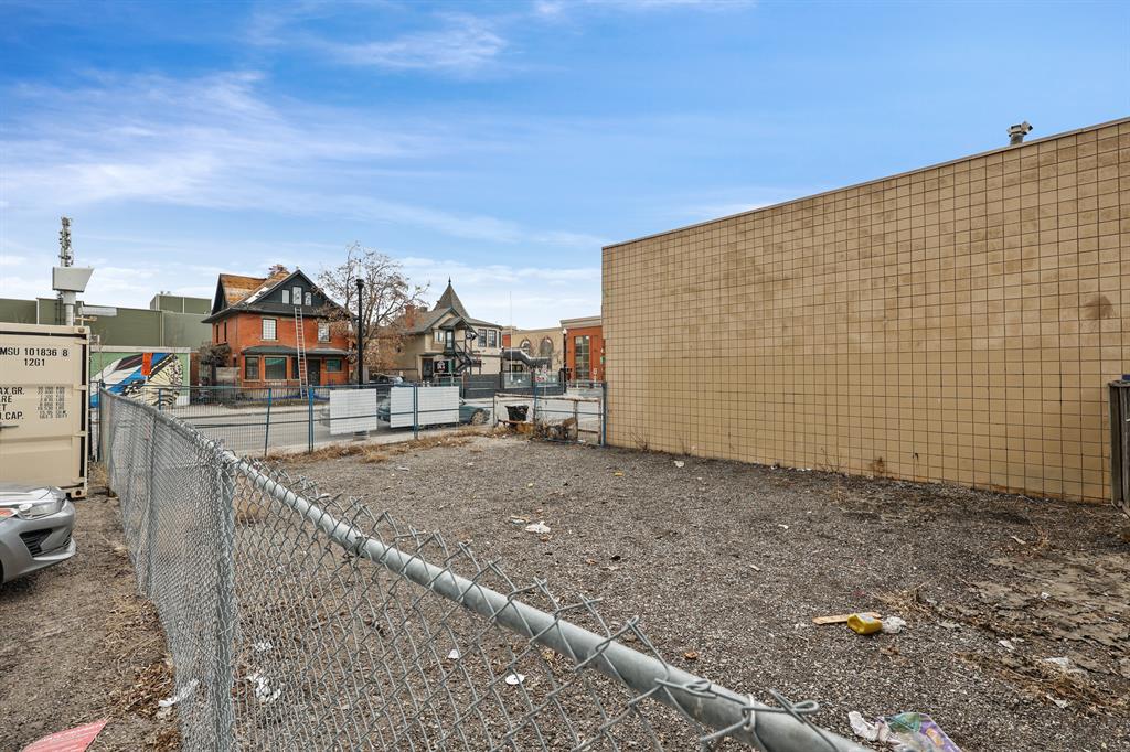 1501 1 Street SE