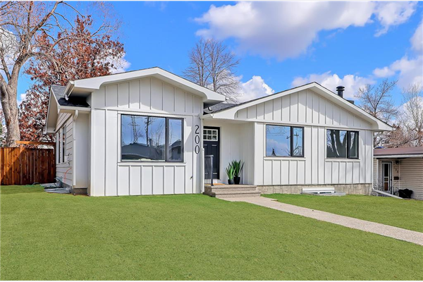 200 Westview Drive SW, Calgary