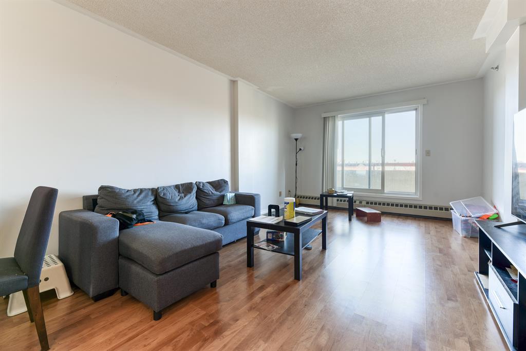 Listing A2041363 - Large Photo # 13