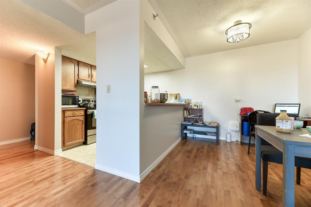 Listing A2041363 - Large Photo # 15