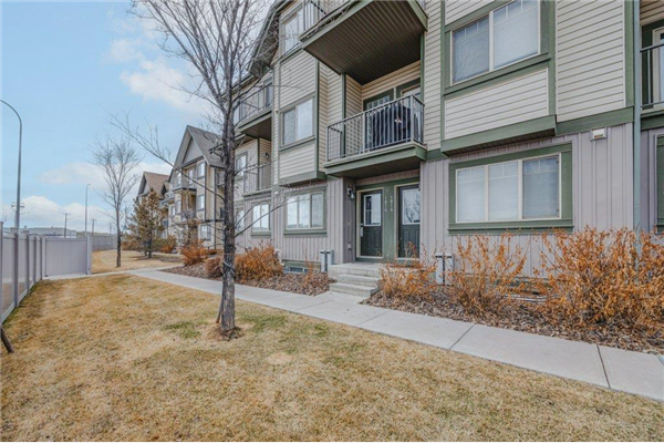 121 Copperpond Common SE, Calgary