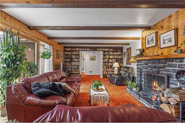 140 Kootenay Avenue, Banff